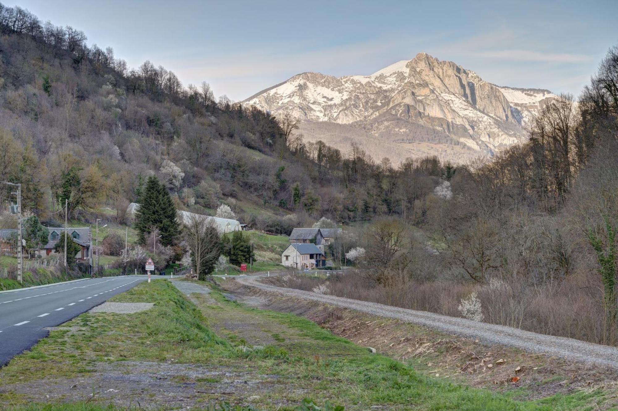 A 208 Pics D'Aran Apartamento Bagnères-de-Luchon Exterior foto